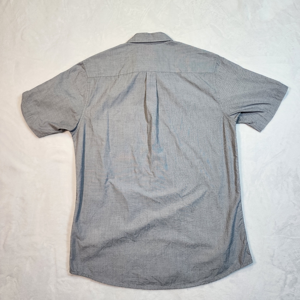 Quiksilver Gray Button Down Shirt Short Sleeve Casual Size Small - Picture 3 of 11